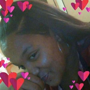 Meet your Posher, Ronisha