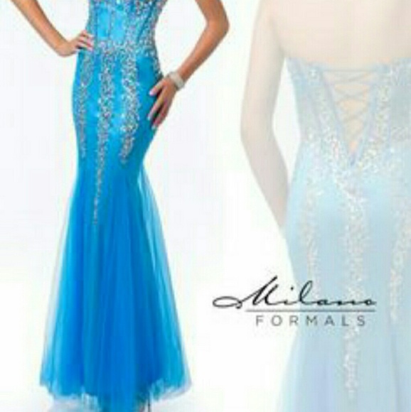 Prom dresses - Picture 2 of 2