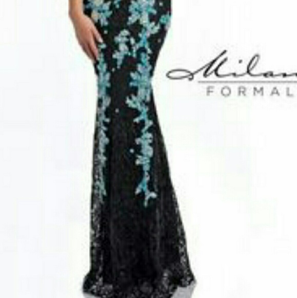 Prom dresses - Picture 2 of 2