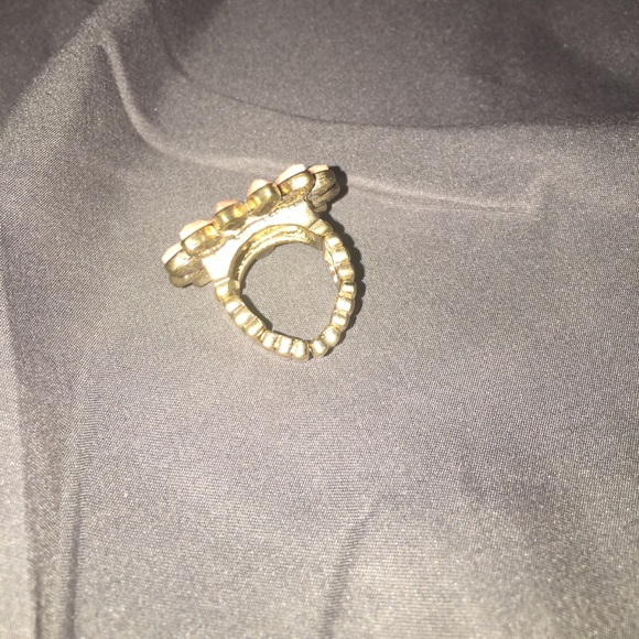 🌟B2G1F🌟 Adjustable flower ring - Picture 3 of 3