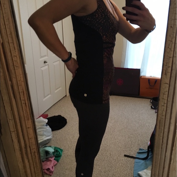 Fabletics tank - Picture 2 of 4