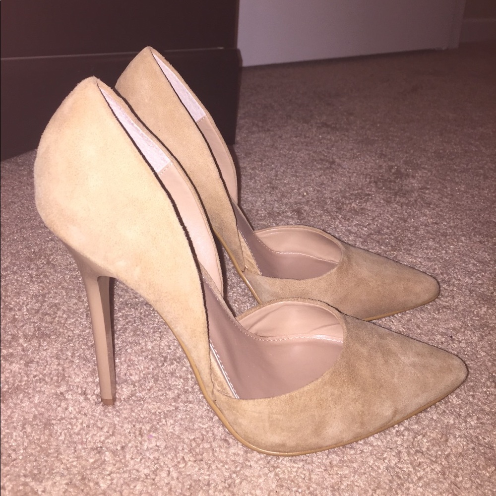 Never Worn Steve Madden pumps