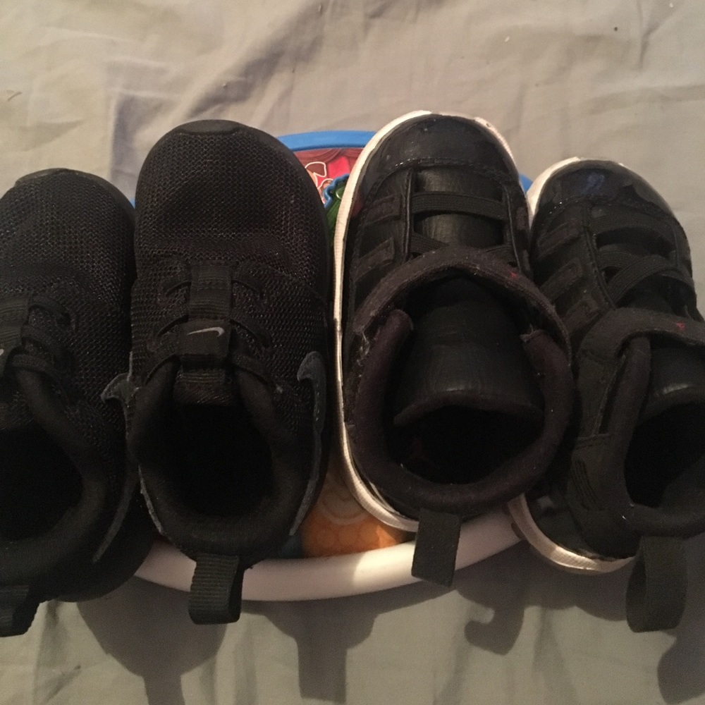 Sneaker bundle 6c