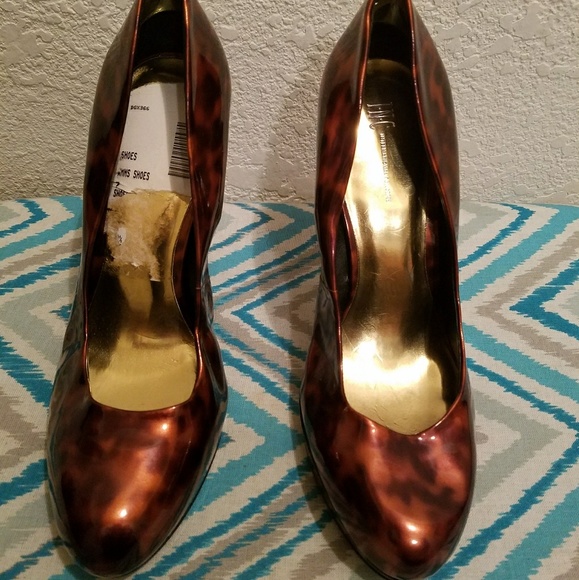 Sexy Leopard Print 'INC' - Patent Leather Heels - Picture 2 of 6