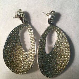 New condition Teardrop Rhinestone Earrings