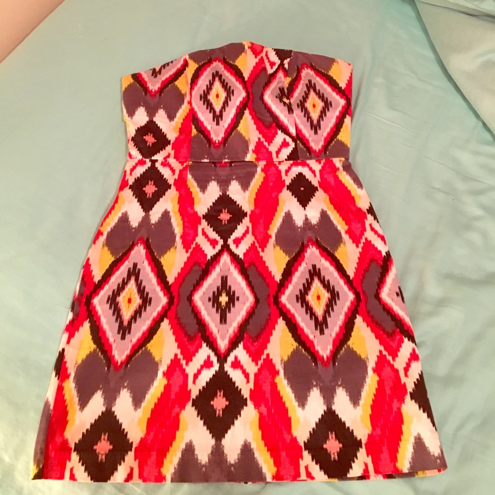 Strapless fitted dress