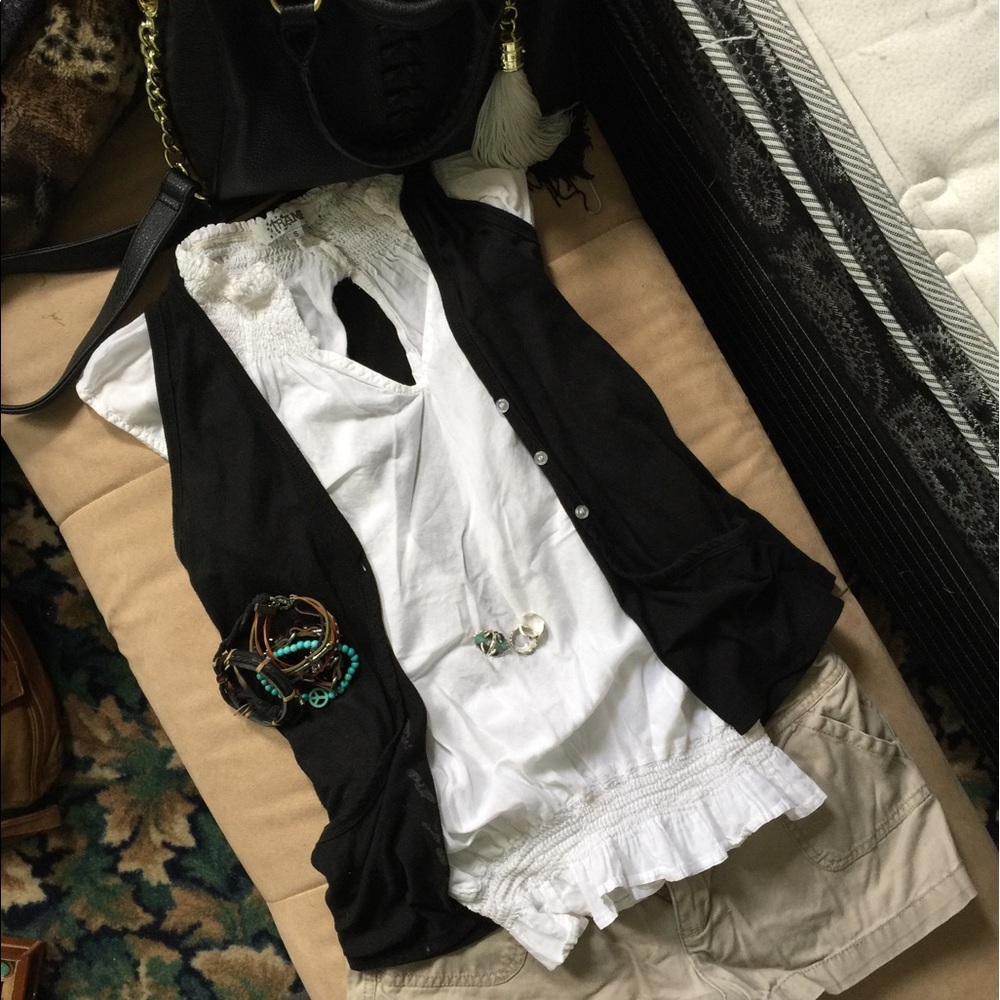 "TRAMP" Sinched Blouse