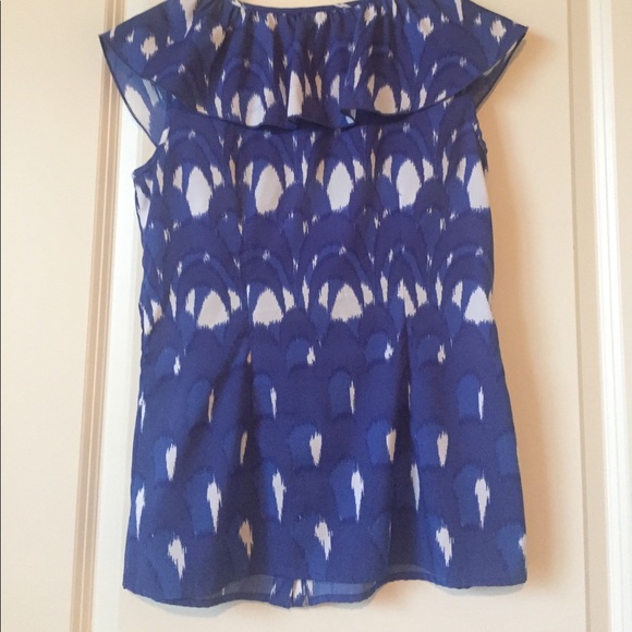 Banana Republic Sleeveless Blouse - Picture 2 of 2