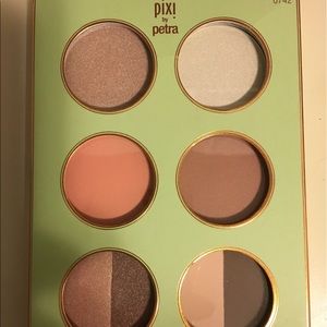 Pixi Face Palette