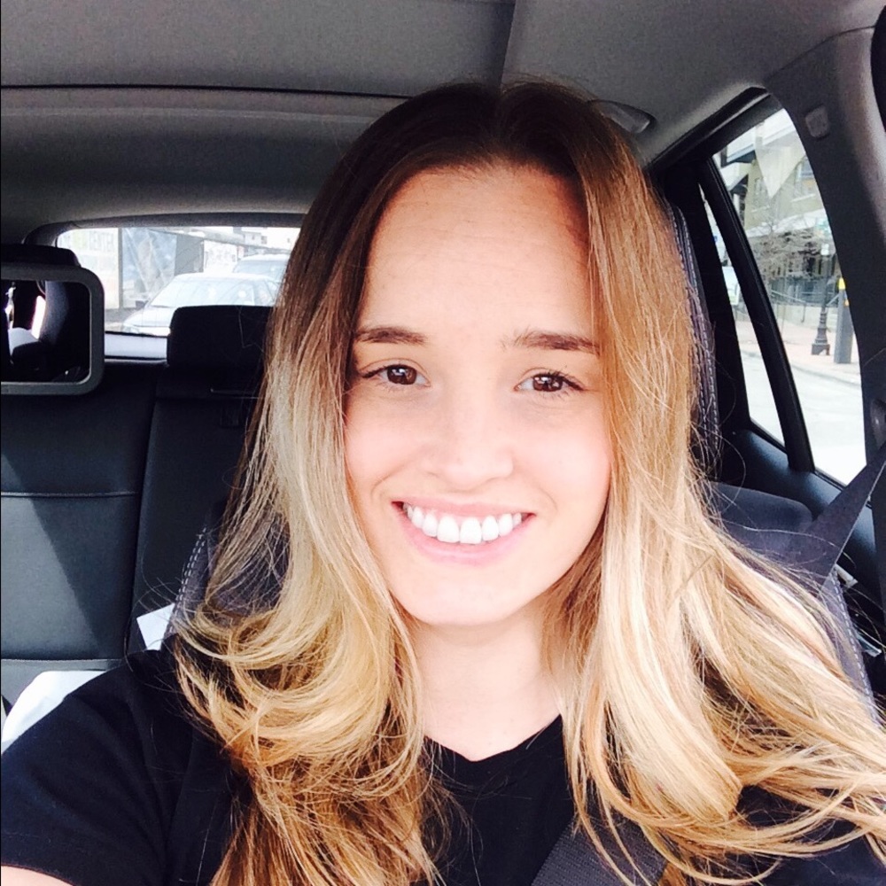 Meet your Posher, Abbie
