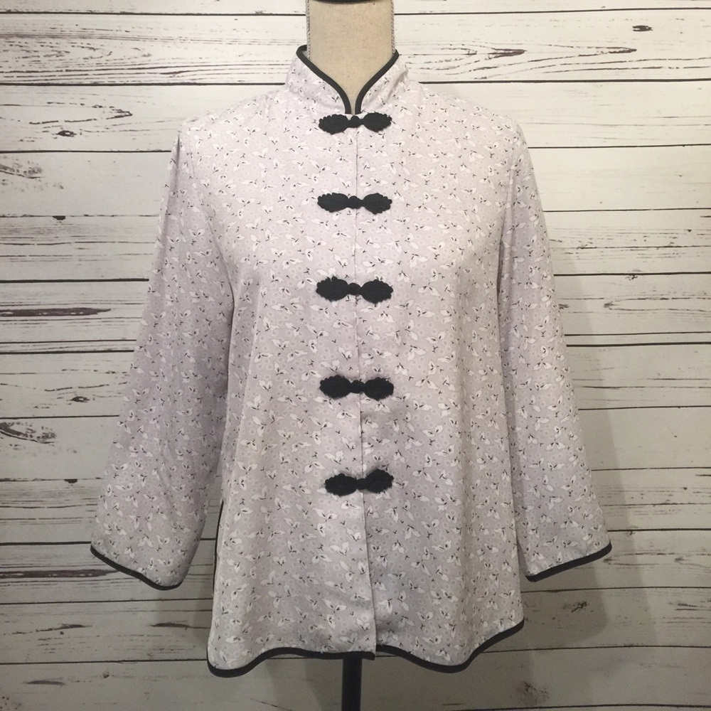 Vintage Chinese Garden Floral Lavender Button Up