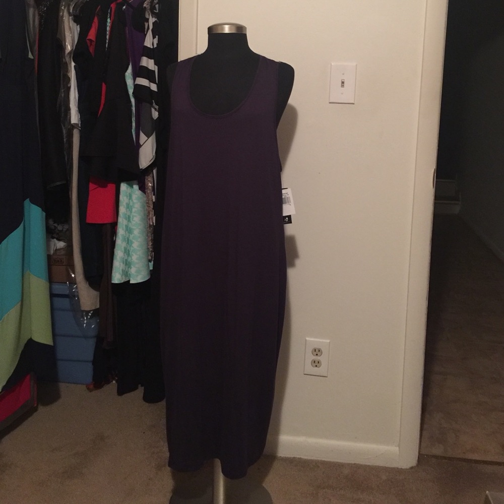Tank Dress with Crocheted back in navy/cream
