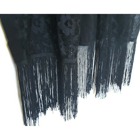 🖤🌹 Blackheart • Lace Embroidered Kimono 🌹🖤 - Picture 5 of 6