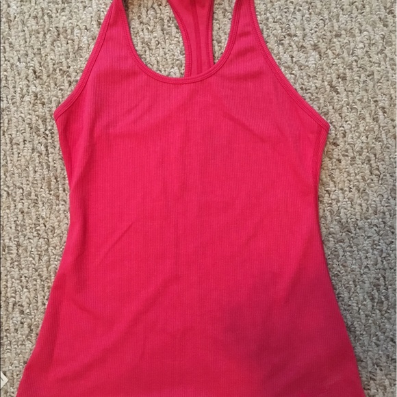 Pink Nike work out tank - Picture 3 of 4