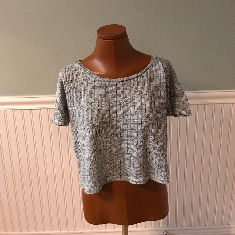 Forever 21 knitted gray top