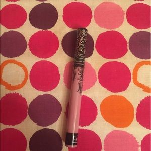 Kat Von D Liquid Lipstick in 'Requiem'