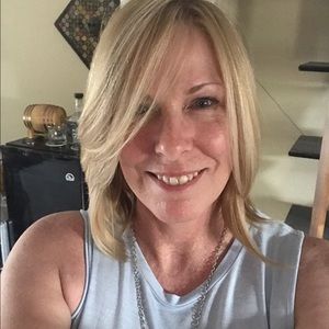 Meet your Posher, Dawn