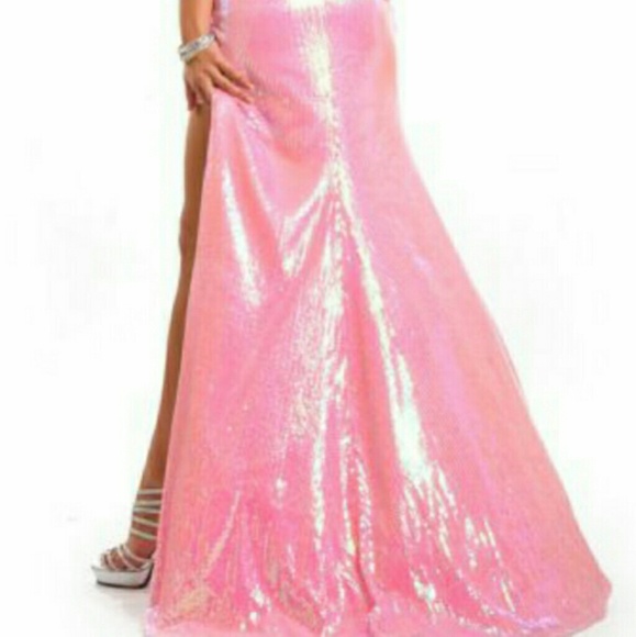 Prom dresses - Picture 2 of 3