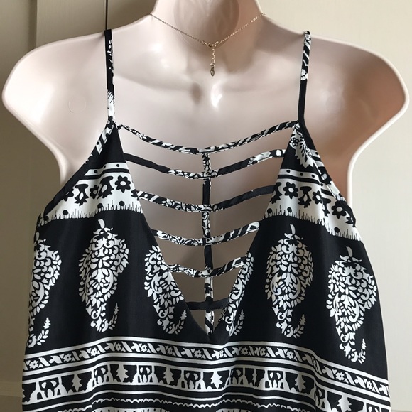 ๐๐HOST PICK๐๐ Tribal dress with cutout back - Picture 2 of 3