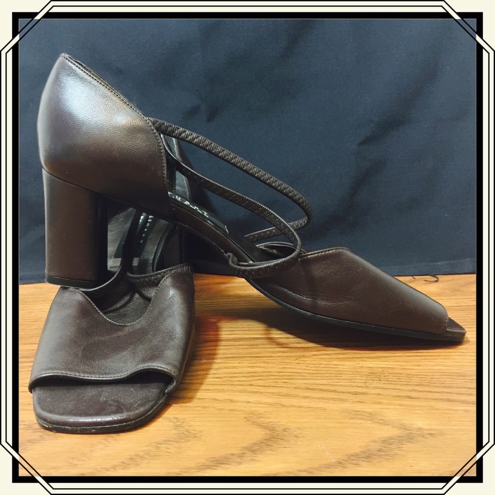 Stuart Weitzman Brown open toe block heel