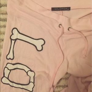 💞 WILDFOX Love Bones ☠️ Pale Pink Sweatpants