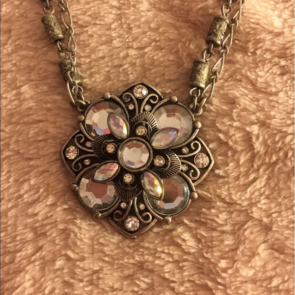 Silver necklace with rhinestones