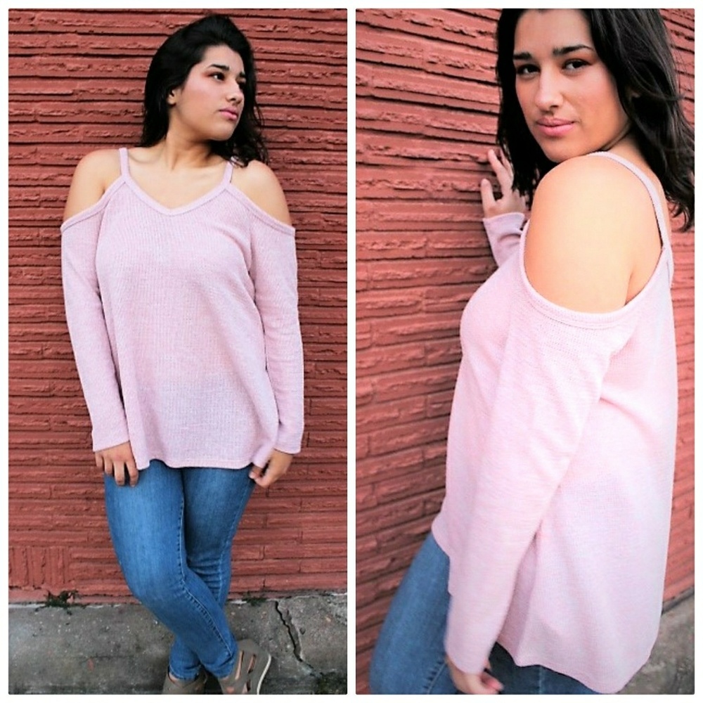 BUY 1, GET 1 FREE! Cold shoulder in pink - Picture 3 of 4