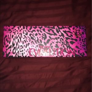 The New Evolution hair straightener