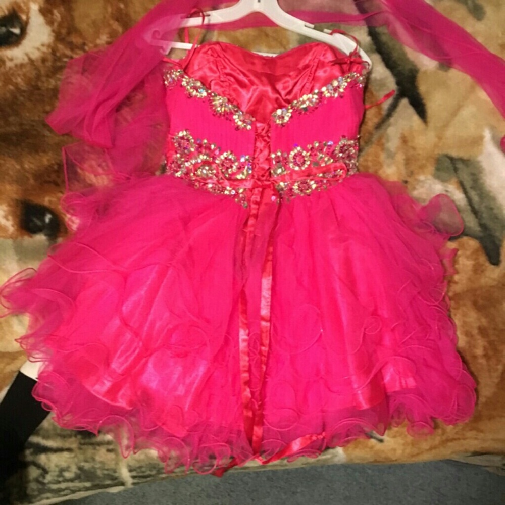 Prom dress - Picture 3 of 4