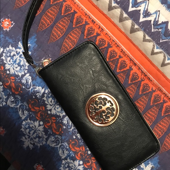 Wallet - Picture 1 of 2