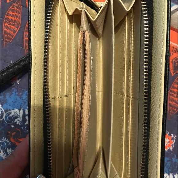 Wallet - Picture 2 of 2