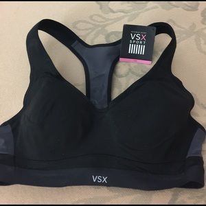NWT VS sports bra