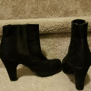 Ankle boots