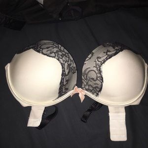 Victoria Secret Bra