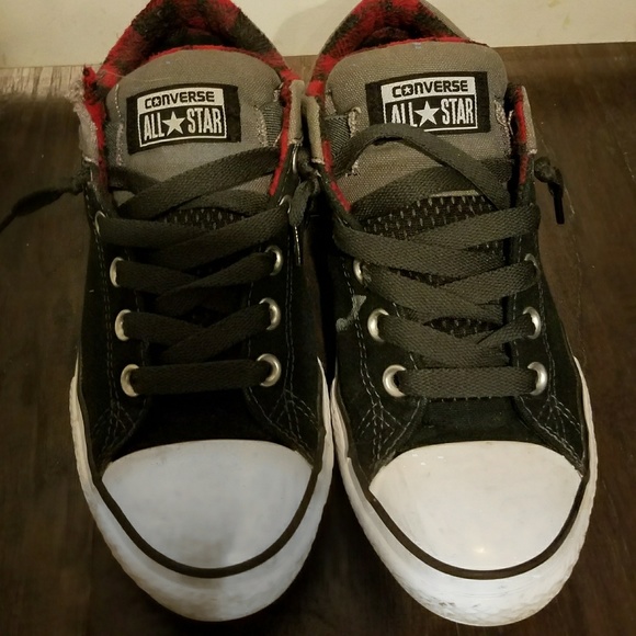 Converse - Picture 1 of 2