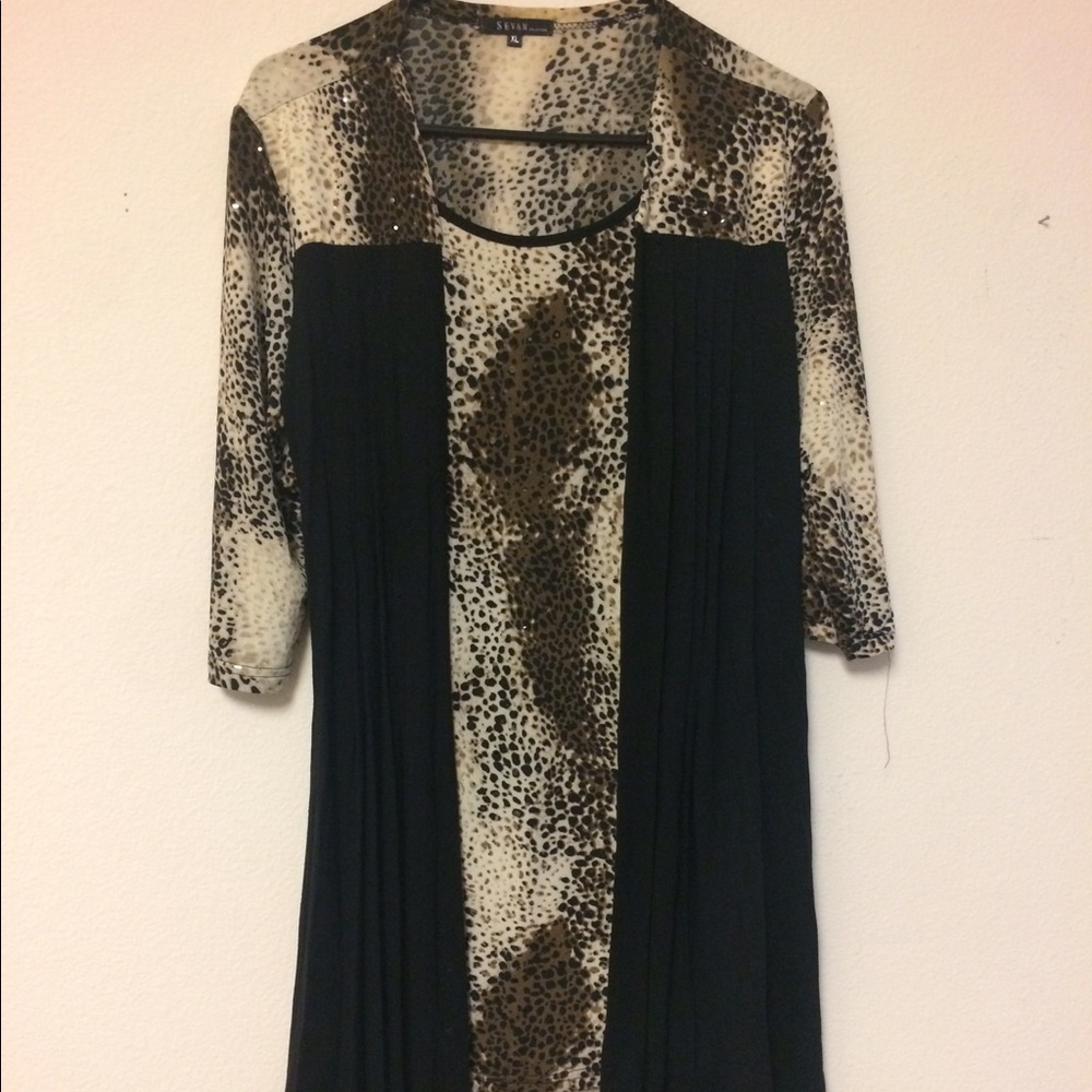 Gorgeous Sevan Collection woman top