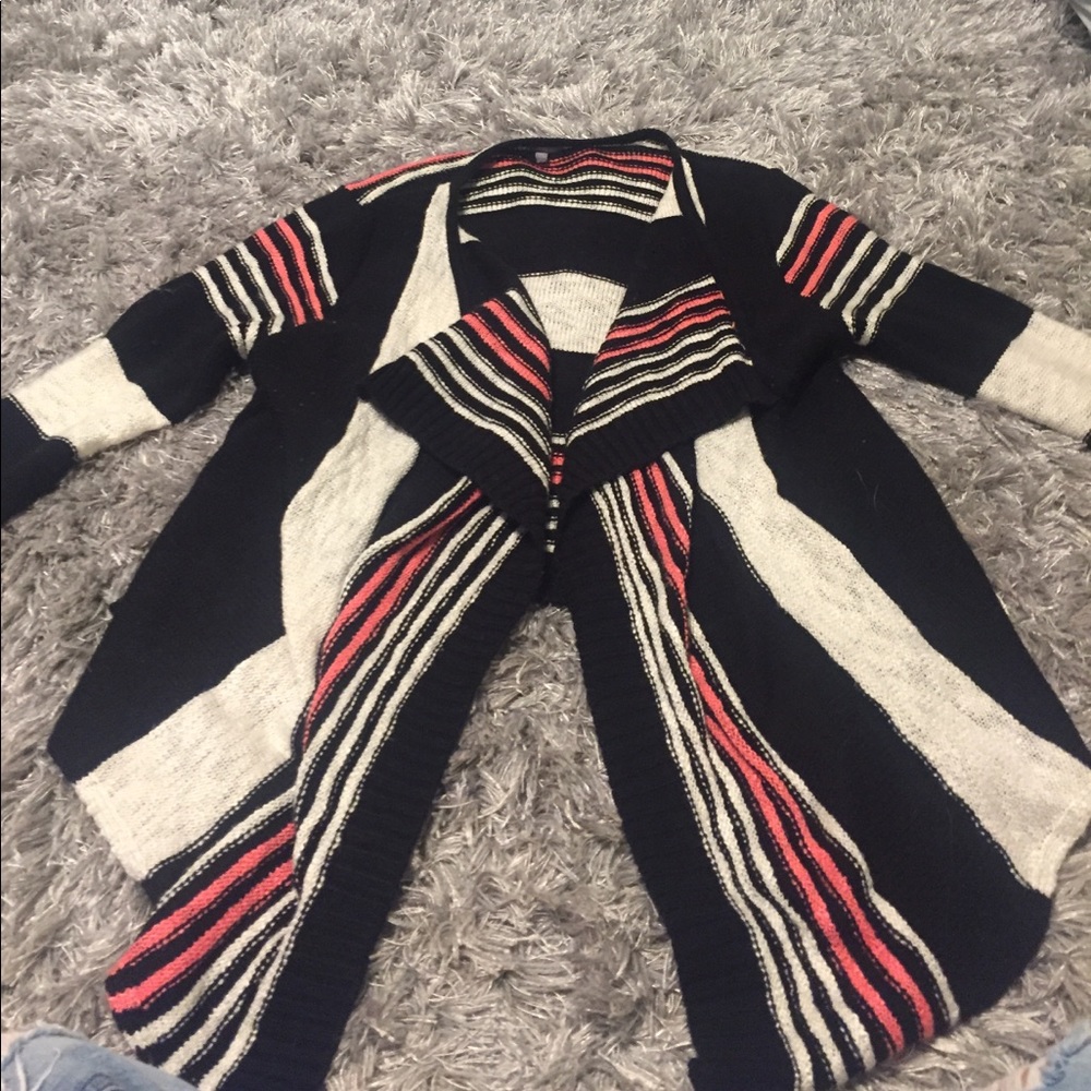 Sweater / cardigan