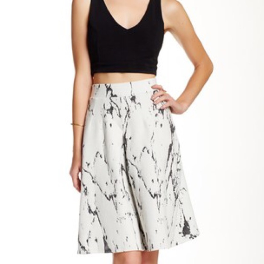 Everleigh Black and Ivory Marble Skirt