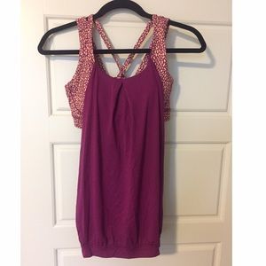 LULULEMON TANK TOP w/ built in bra