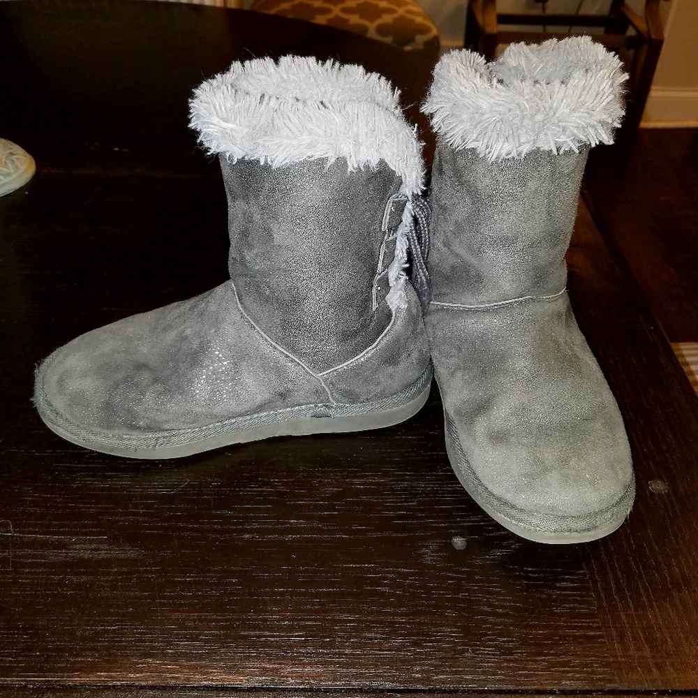Girls lace up boots