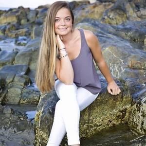 Meet your Posher, Makenzie