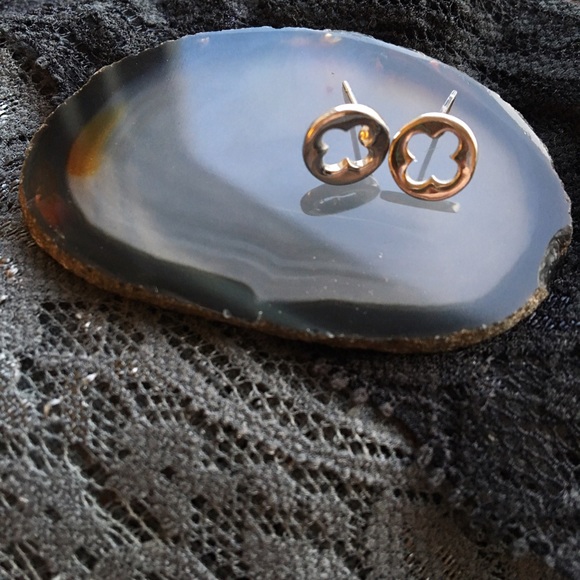 Silver 4 Leaf Clover Punch-Out Stencil Studs - Picture 2 of 6