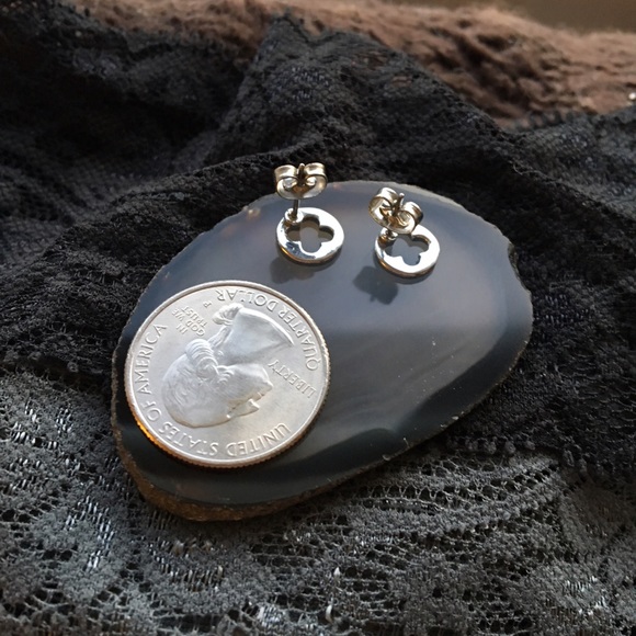 Silver 4 Leaf Clover Punch-Out Stencil Studs - Picture 5 of 6