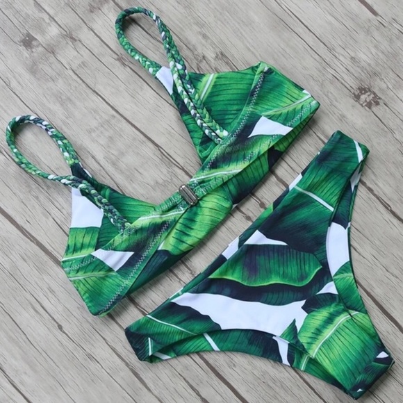 Leafy Bikini - Picture 2 of 7