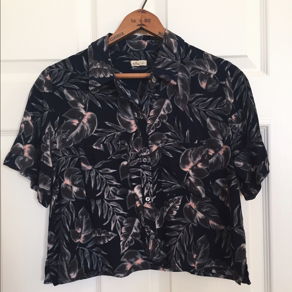 Hollister Tropical Print Crop Top