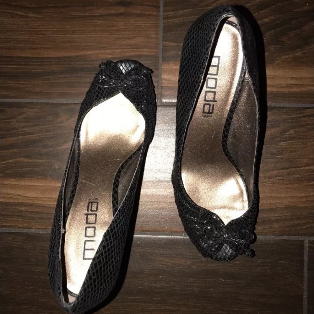 Moda Spana Black Leather Heels Size 8