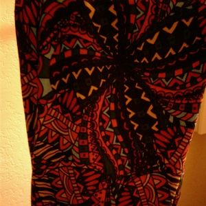 *Unicorn*Make Offer Lularoe TC Paisley