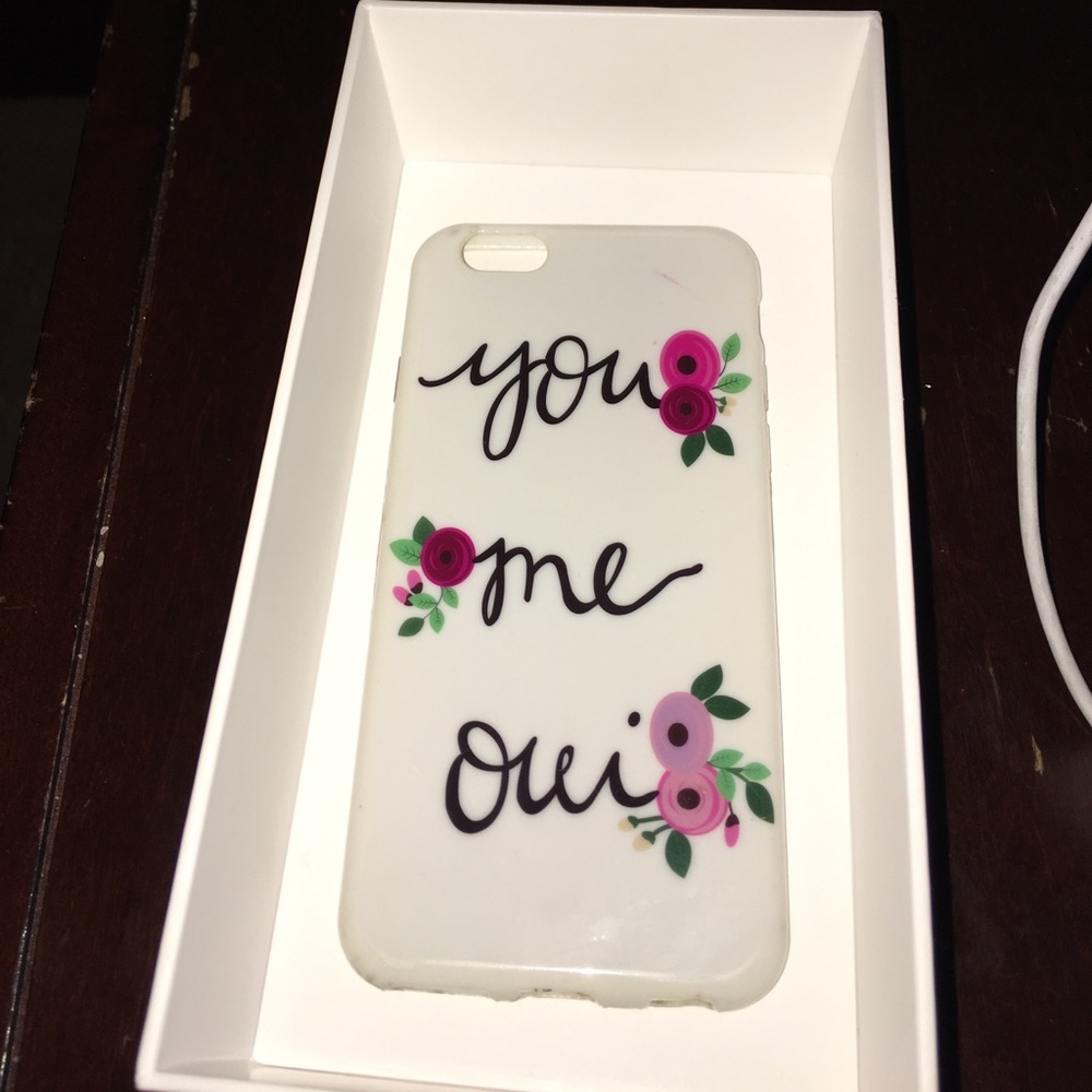 -iPhone 6/6s ., cutest case to have . MUST HAVE !