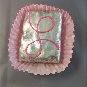 Meet your Posher, Loritta