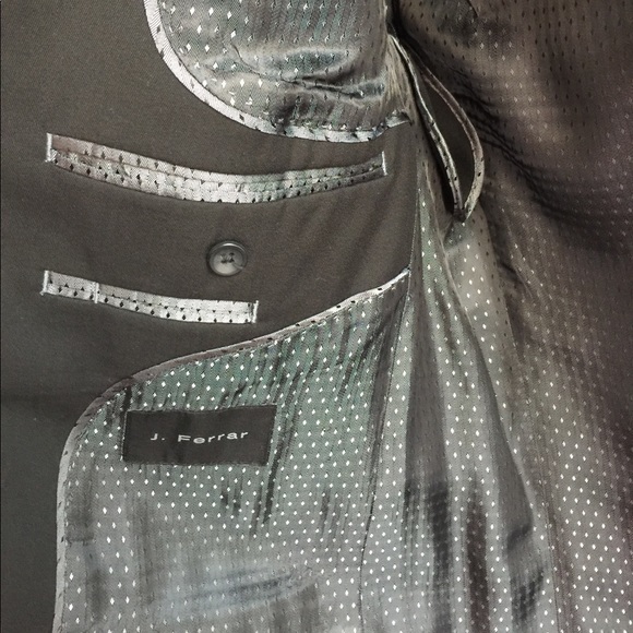 Like New Suit - Picture 3 of 5